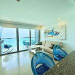Apartamentos excepcionales con vista al mar en Morros City, Cartagena